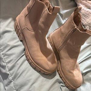 Women's Tan Ankle Boots